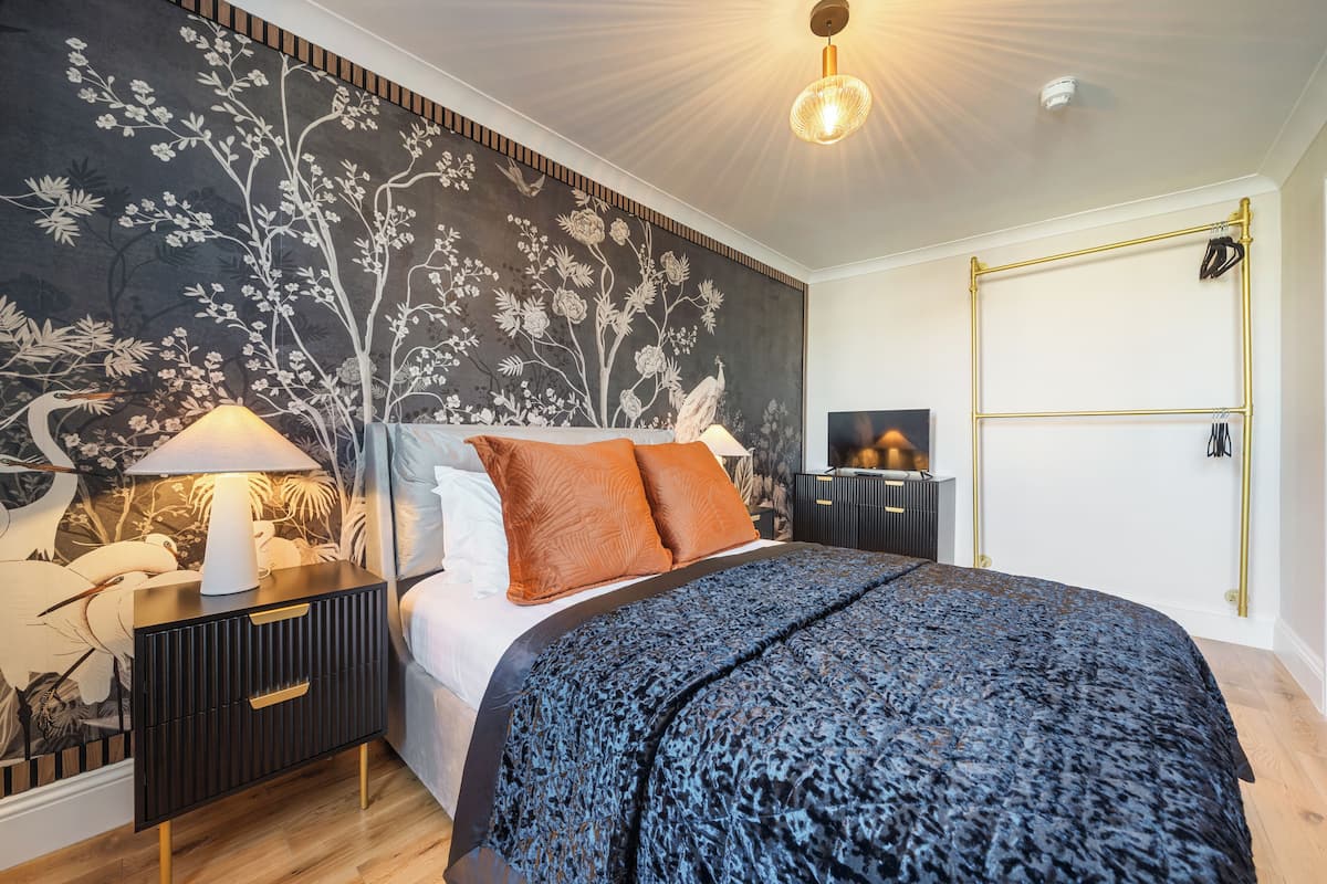 Standard Apartment | Iron/ironing board, free WiFi