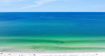 Beachfront condo with multiple balconies heated pool gym hot tub and AC