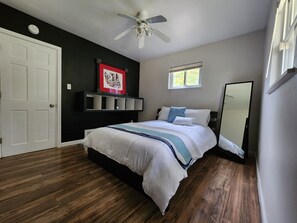 Iron/ironing board, WiFi, bed sheets - Home in Pittsburgh, Pennsylvania (Pittsburgh)