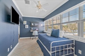 2 bedrooms, iron/ironing board, WiFi, bed sheets - Spacious Snowbird-Friendly Getaway w/ High-Speed WiFi, AC & Pier (Indian Shores)