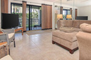 TV, DVD player - Elegant 1st floor condo w private patio AC on site outdoor pool and gas grills (Belleair Beach)