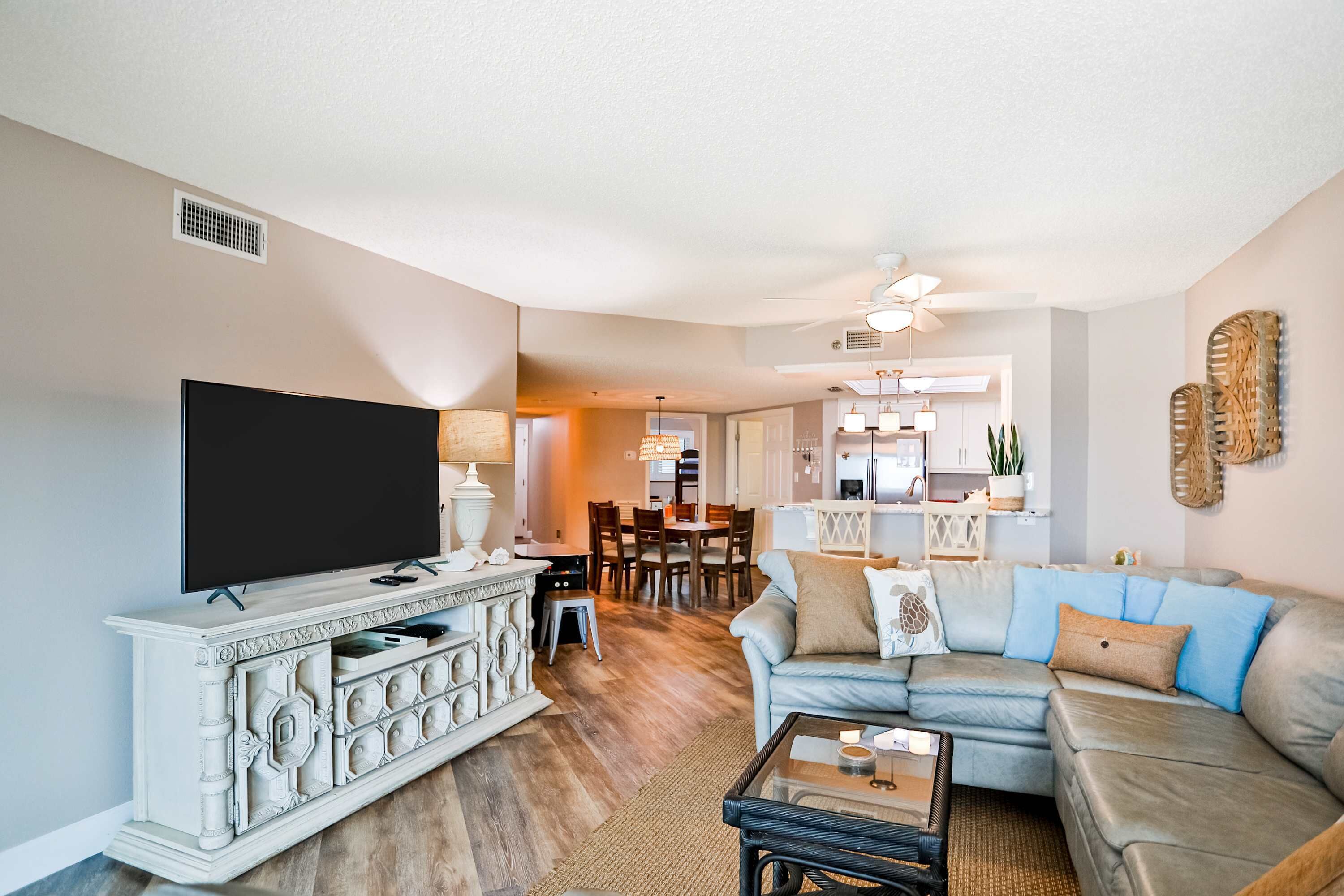 Una televisión, videojuegos