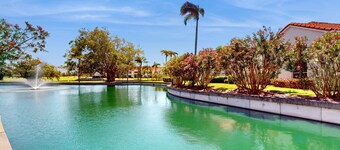 Snowbird friendly townhouse near downtown with heated pool hot tub grill golf