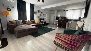 Comfort Villa, Courtyard View | Living area