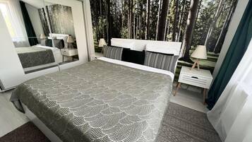 Villa Comfort, vista cortile | Biancheria da letto ipoallergenica, tende oscuranti, insonorizzazione