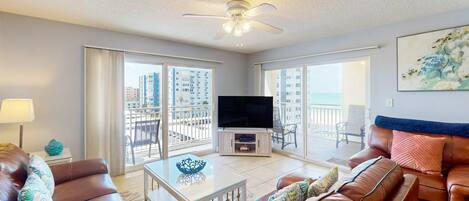 Televisión, reproductor de DVD y oficina