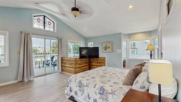 4 bedrooms, iron/ironing board, travel crib, WiFi