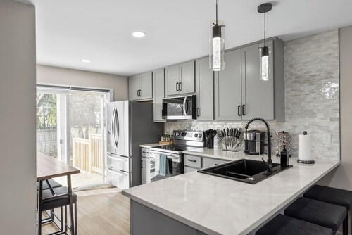 Ranch Home | OSU & Downtown Nearby | King & Bunks