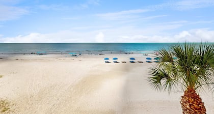 Spacious cottage with glorious Gulf view and beachfront heated pool and spa