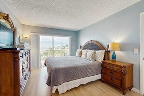 2 soverom, strykejern/-brett, wi-fi og sengetøy