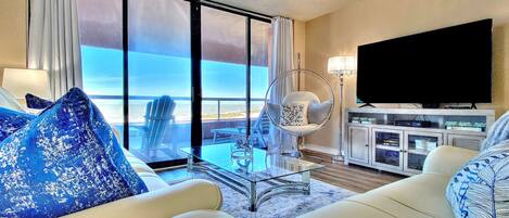 Una televisión, una oficina