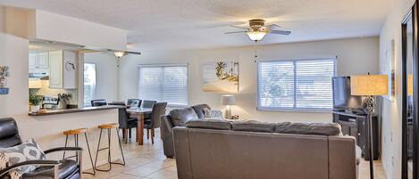 TV, DVD-spiller og kontorer