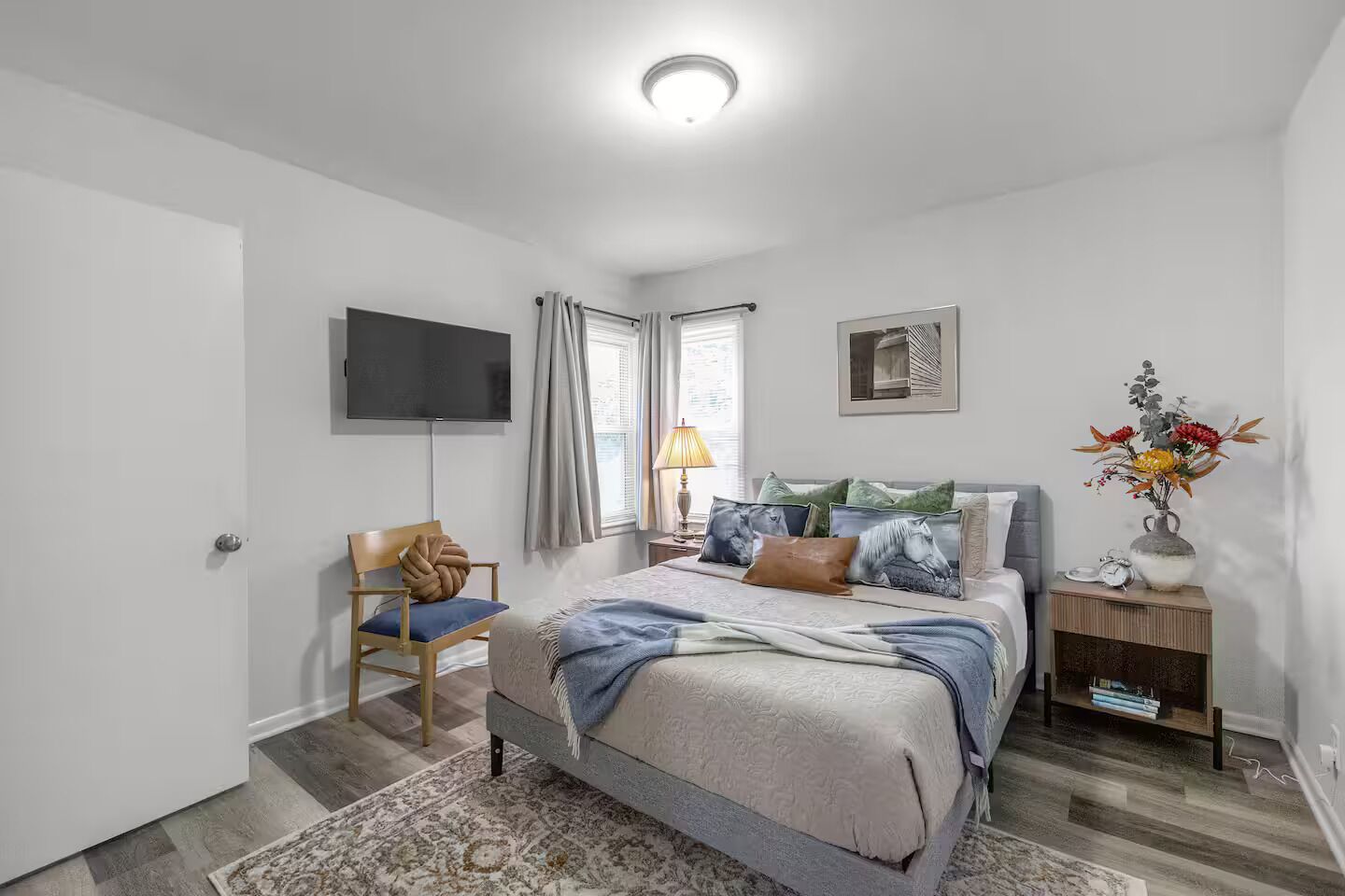 1 habitación, tabla de planchar con plancha, wifi y ropa de cama 