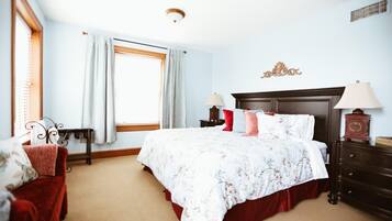 5 bedrooms, iron/ironing board, WiFi, bed sheets