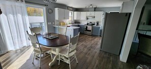 Microwave, oven, stovetop - Spacious & Quiet 3-bedroom/2 bath country home in Merrill WI (Merrill)