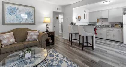 Modern Garden 1BR | Laundry + Pets OK | Quiet