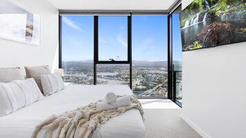 1 bedroom, in-room safe, iron/ironing board, free WiFi