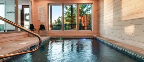 Piscine couverte, piscine chauffée