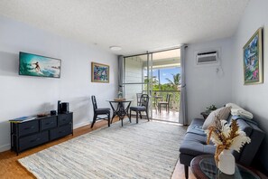 Lejlighed - 1 dobbeltseng (Kona Islander Inn#305) | Opholdsområde