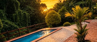 Torraille Waterfall Villas