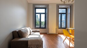 TV - Blue Pearl Apartment (Porto)