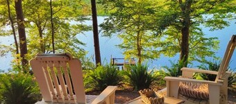 Quaint family cottage along Piscataway Creek