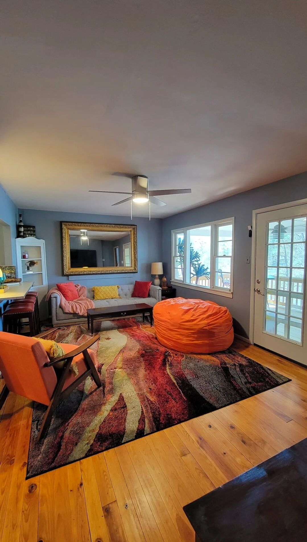 Smart TV, DVD player, books, video library