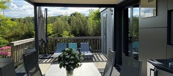 Mobile home in the countryside fishing rabbits and chickens pets welcome