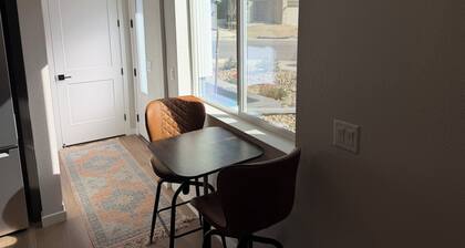 New Cozy Fully Furnished Studio Lone Tree