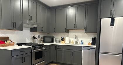 New Cozy Fully Furnished Studio Lone Tree