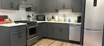 New Cozy Fully Furnished Studio Lone Tree