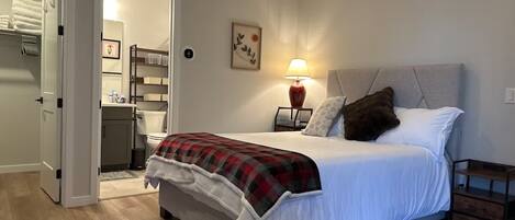 1 dormitorio, escritorio, wifi gratis y ropa de cama