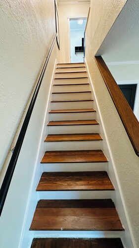 2 Bedroom Townhome - Close to LSU and Downtown