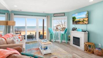 Smart TV, fireplace, books