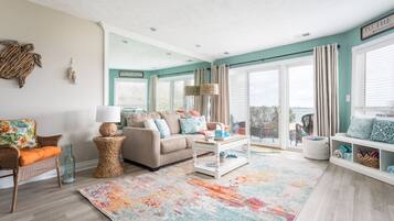 Smart TV, fireplace, books