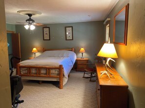 4 Schlafzimmer, Schreibtisch, kostenloses WLAN, Bettwäsche