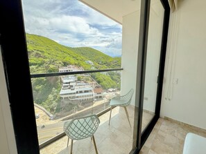 Apartment, 1 bedroom, balcony 1106VI | Balcony - Apartasuites Vita 945 - By Bedviajes (Santa Marta)