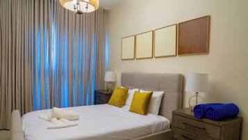 1 habitación, tabla de planchar con plancha, wifi gratis y ropa de cama