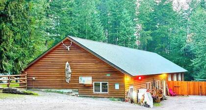 Lodge Room with Views of Glacier NP