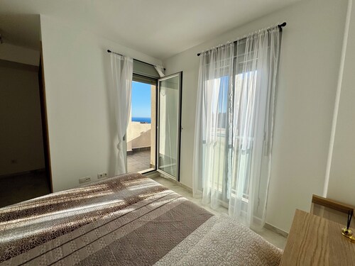 Beautiful triplex with sea views in Mijas Costa Calalucia!