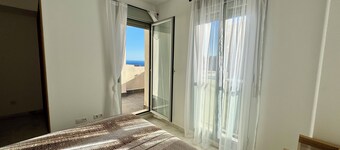 Beautiful triplex with sea views in Mijas Costa Calalucia!