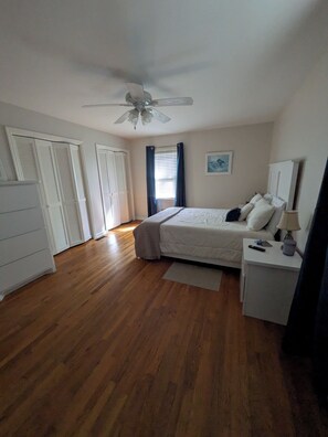 Strygejern/strygebræt, Wi-Fi, sengetøj