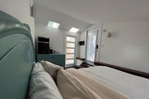 5 bedrooms, WiFi