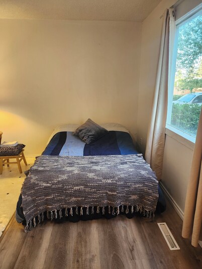 Town-in-Country Suite in Hanna