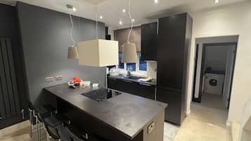 Fridge, oven, stovetop, toaster