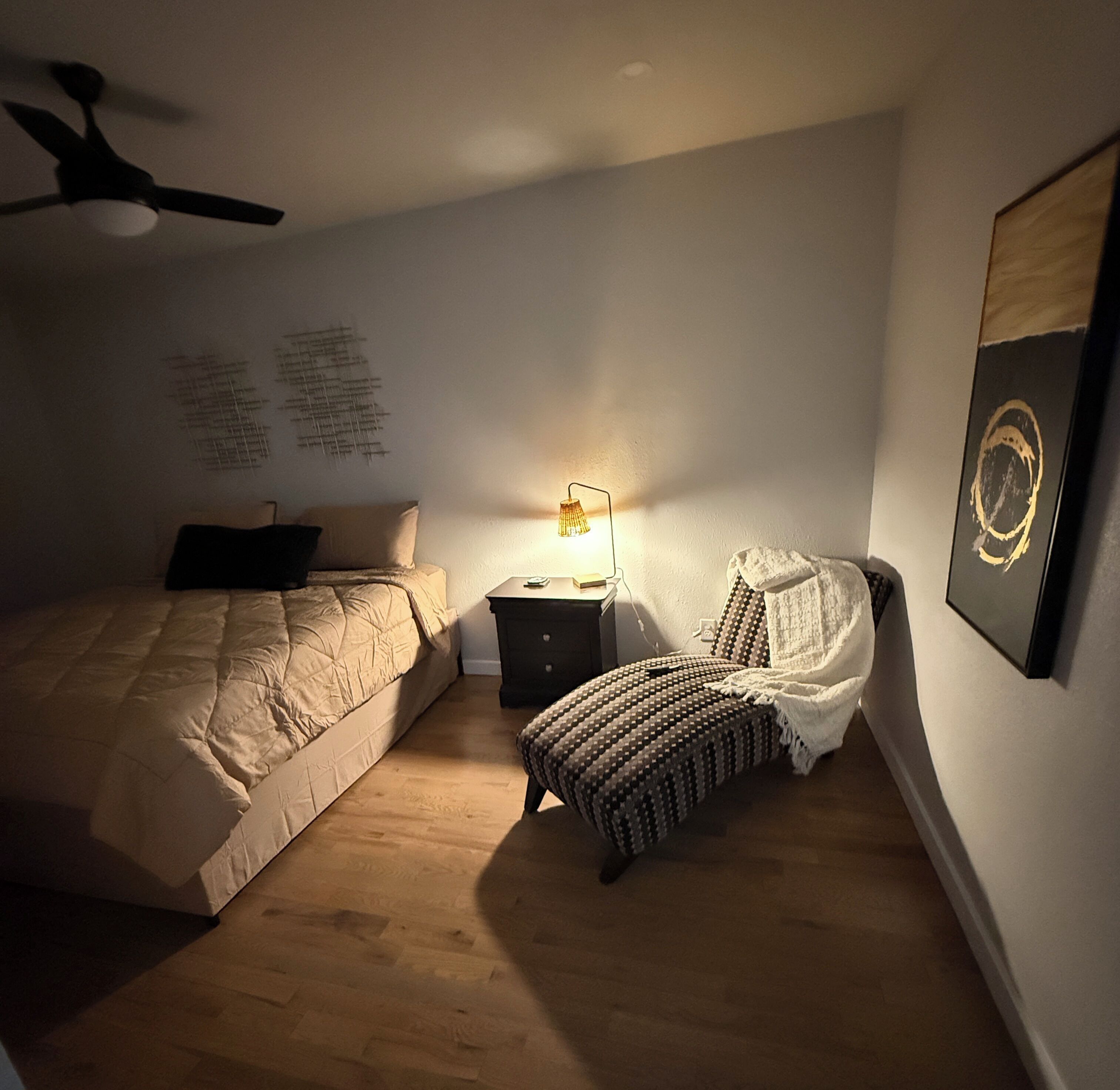 3 habitaciones, tabla de planchar con plancha y wifi gratis 