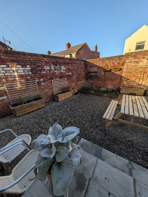 Terrace/patio - Sunderland 2-Bedroom Gem Near City (Sunderland)