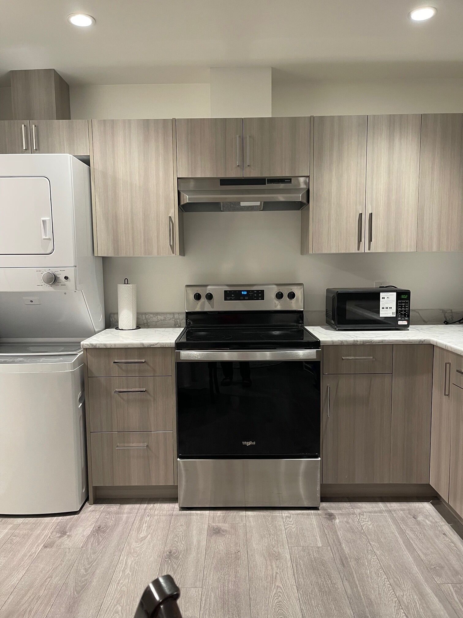 電子レンジ、オーブン、コンロ、食器洗い機