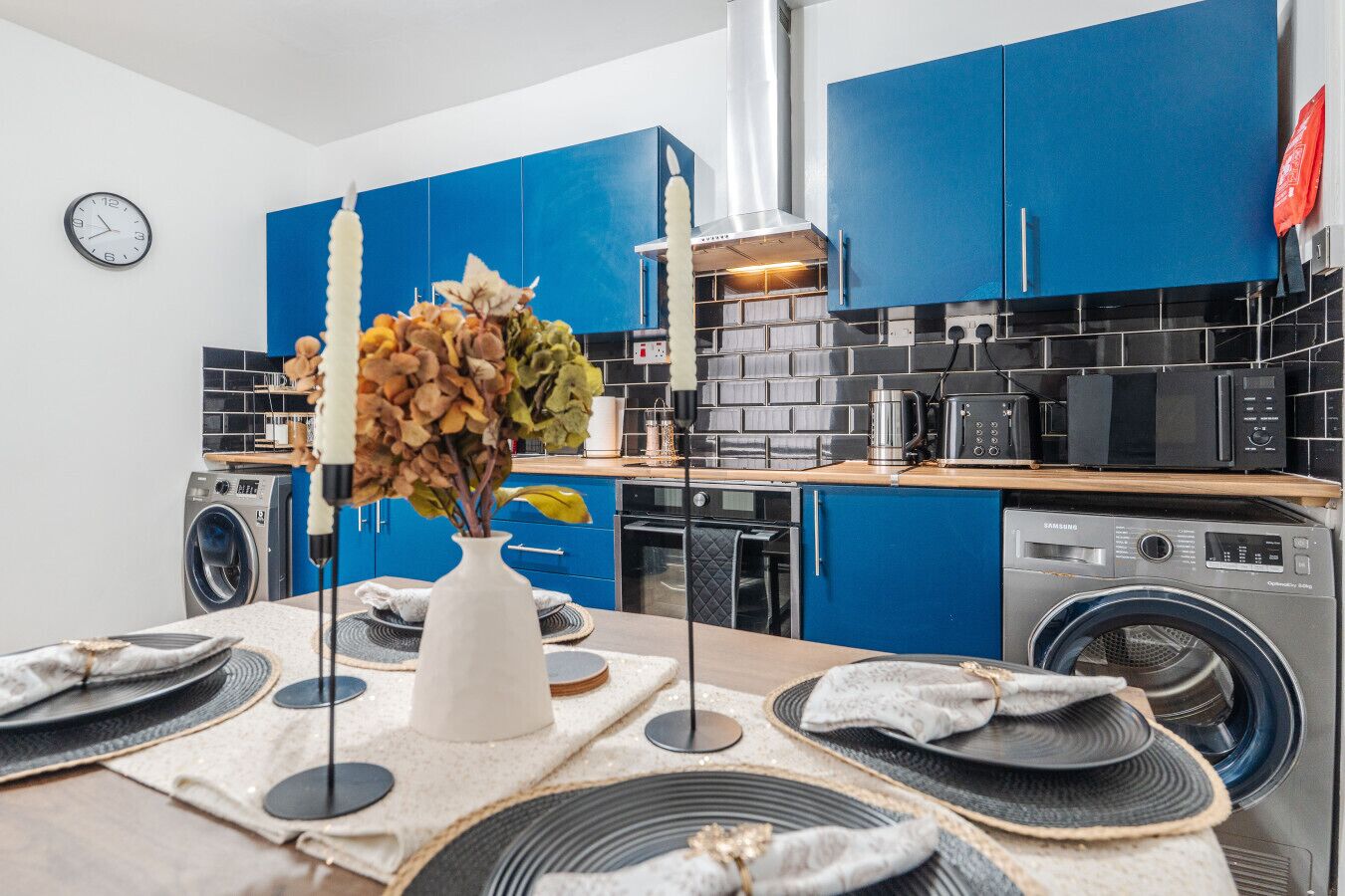 Fridge, oven, stovetop, toaster