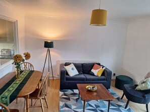 TV - Cosy 2BR Retreat in Huntingdon near City Centre (Cambridgeshire)